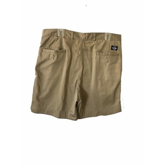 Docker Shorts Men’s Size 34 Khaki/Tan with Pleats and Side Pockets - Picture 2 of 5